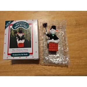 Hallmark Keepsake Ornament 1987 - Wee Chimney Sweep Mouse Top Hat in Box